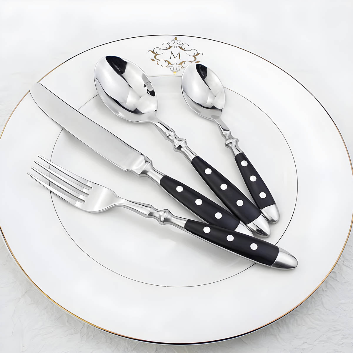 Juniper Curve Resin Flatware Set — gallery image 3