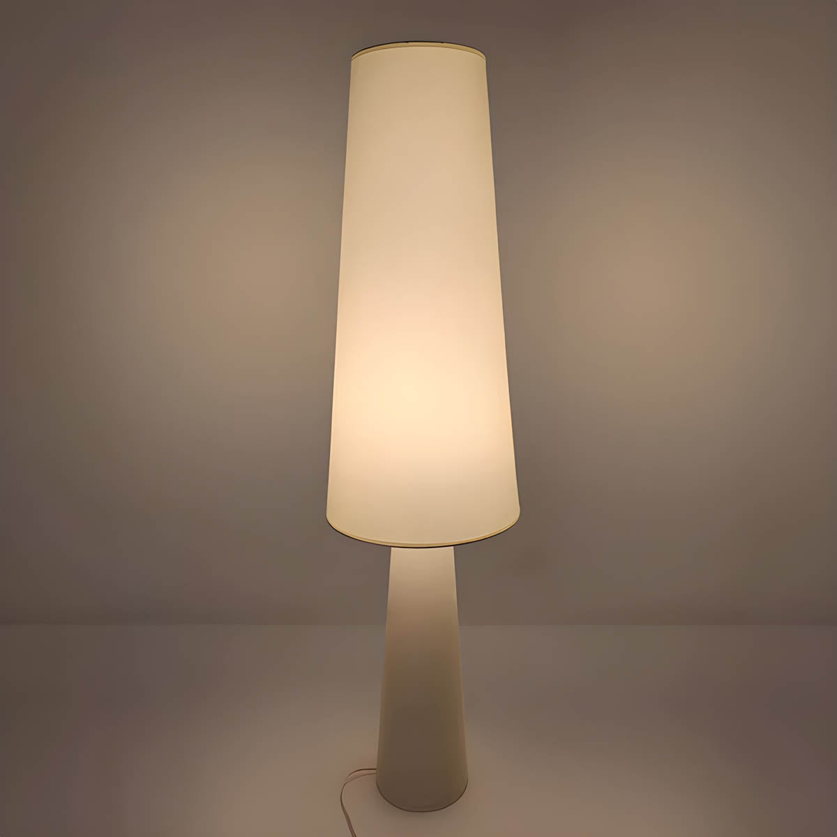 Hollis Form Metal Floor Lamp — gallery image 10