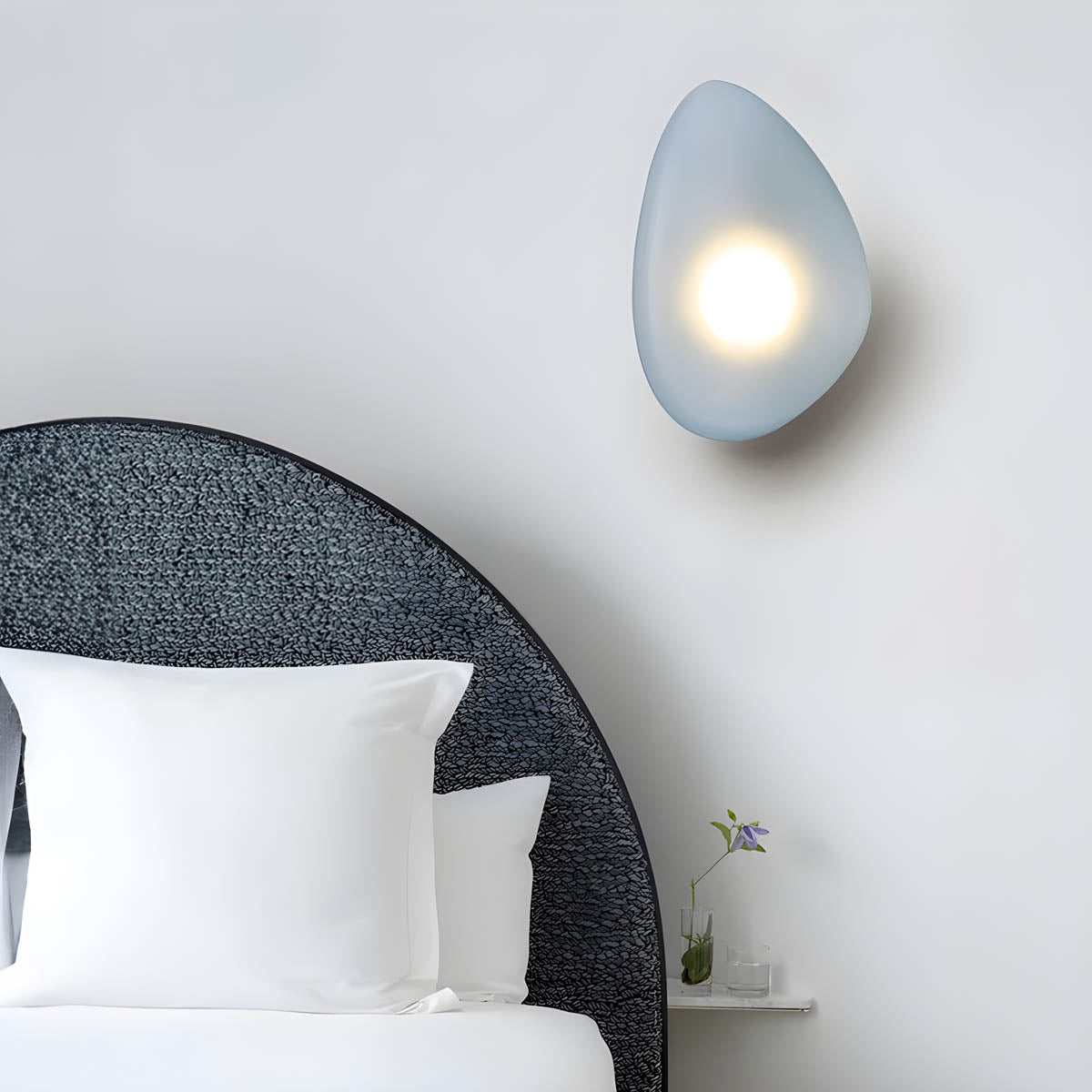 Sequoia Form Glass Wall Sconce — gallery image 9