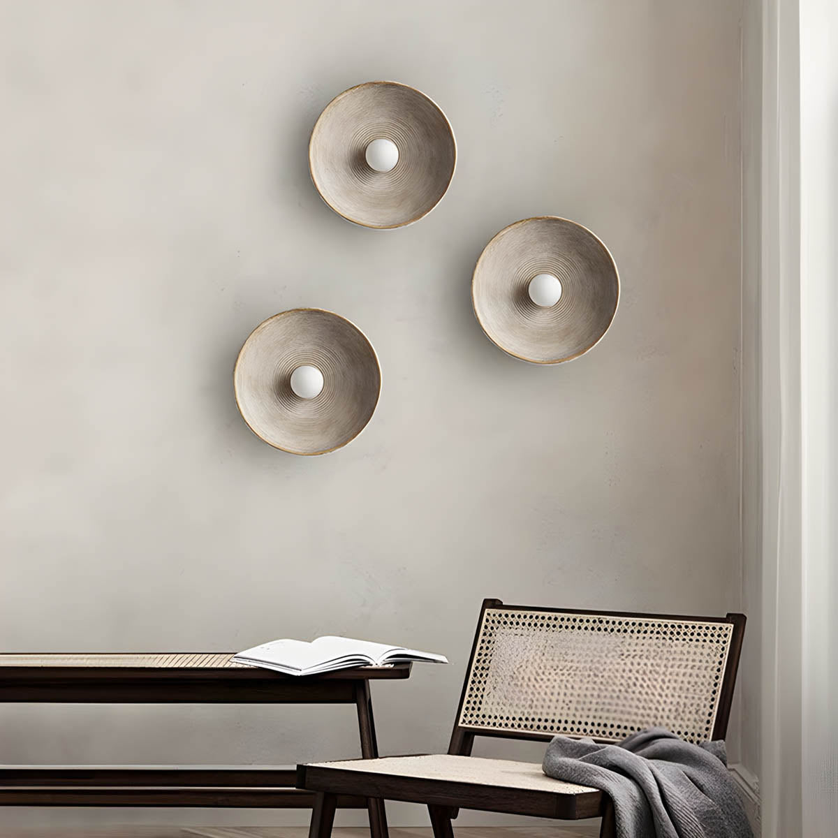 Thistle Form Resin Wall Sconce — gallery image 13
