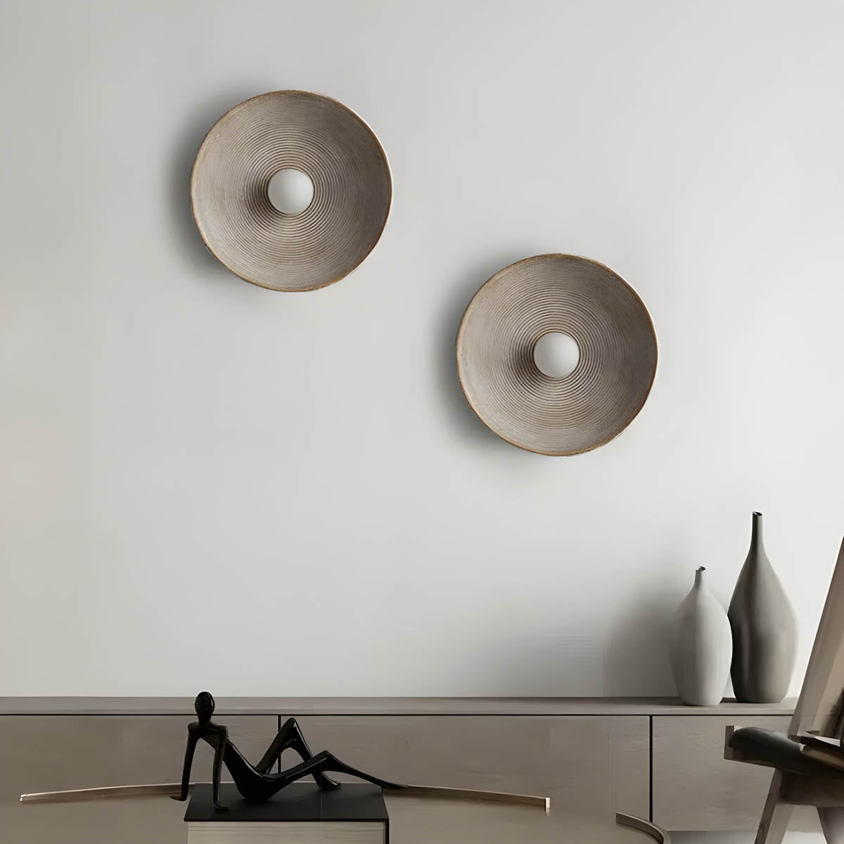 Thistle Form Resin Wall Sconce — gallery image 11