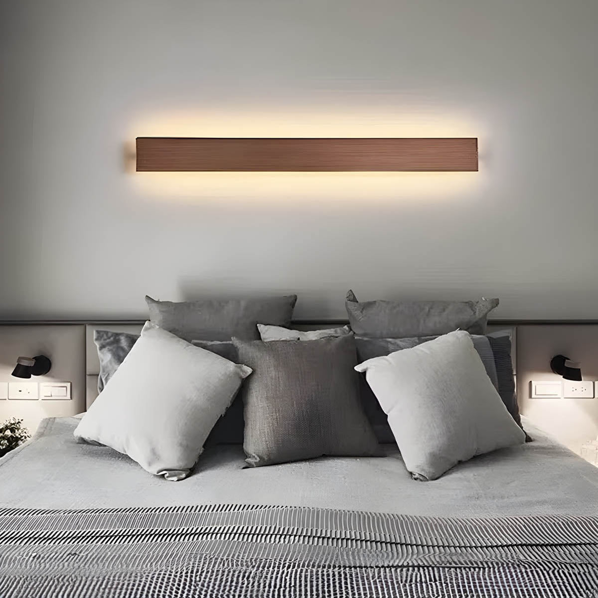 Fennel Form Aluminum Wall Sconce — gallery image 2