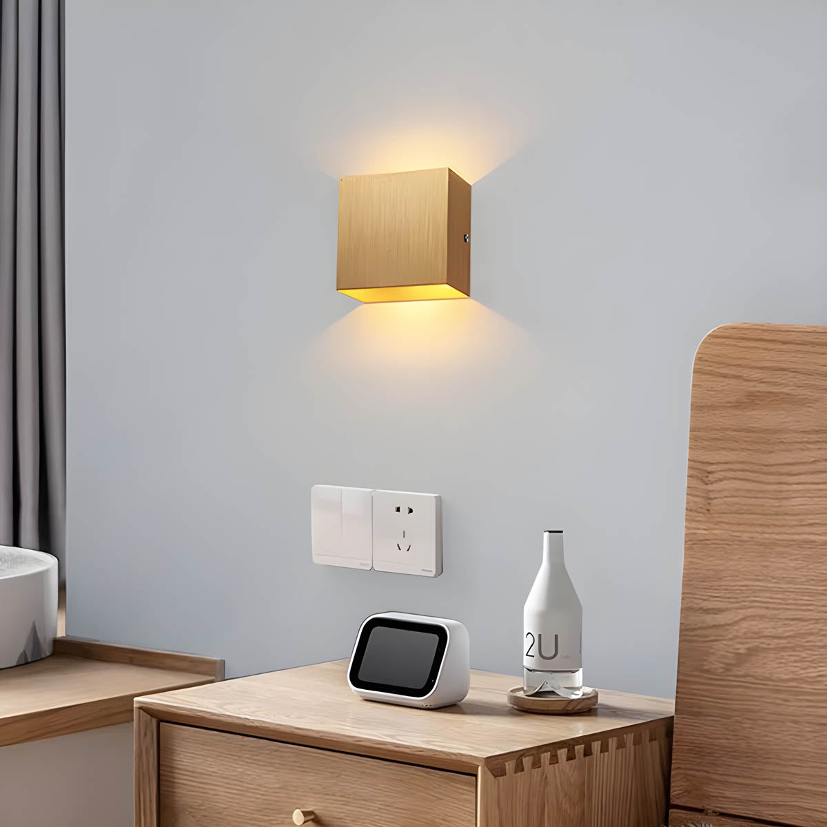 Briarwood Form Aluminum Wall Sconce — gallery image 6