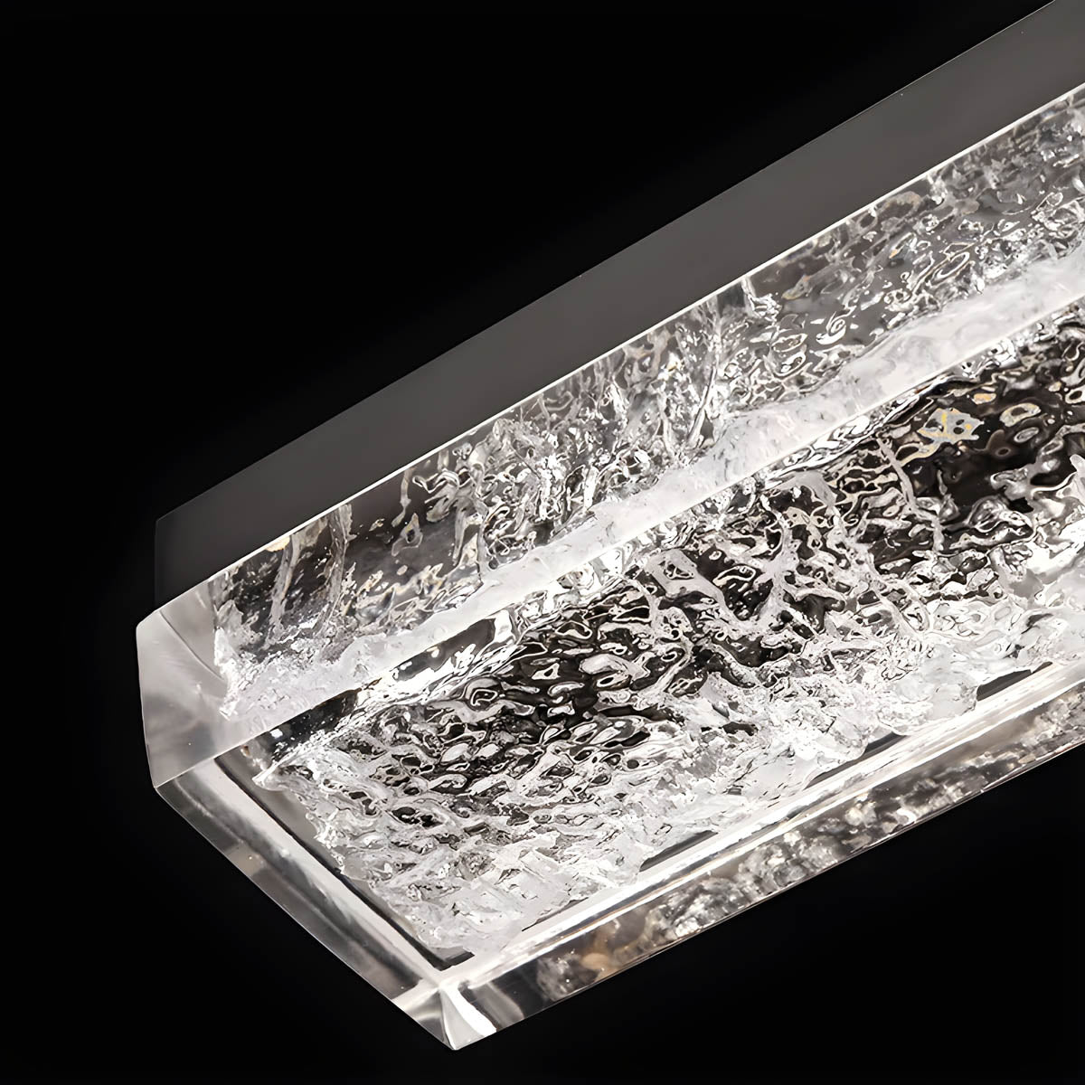Alder Beam Resin Pendant Light — gallery image 10