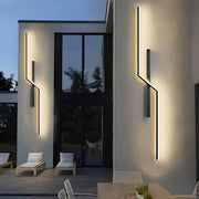 Rosewood Beam Aluminum Outdoor Wall Light — gallery image 2