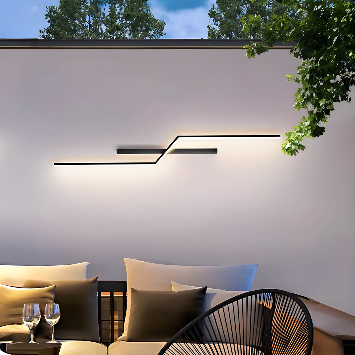 Rosewood Beam Aluminum Outdoor Wall Light — gallery image 5