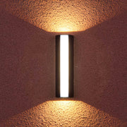 Elmsford Beam Aluminum Outdoor Wall Light — gallery image 3