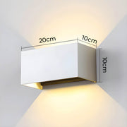 Pemberley Beam Aluminum Outdoor Wall Light — gallery image 15