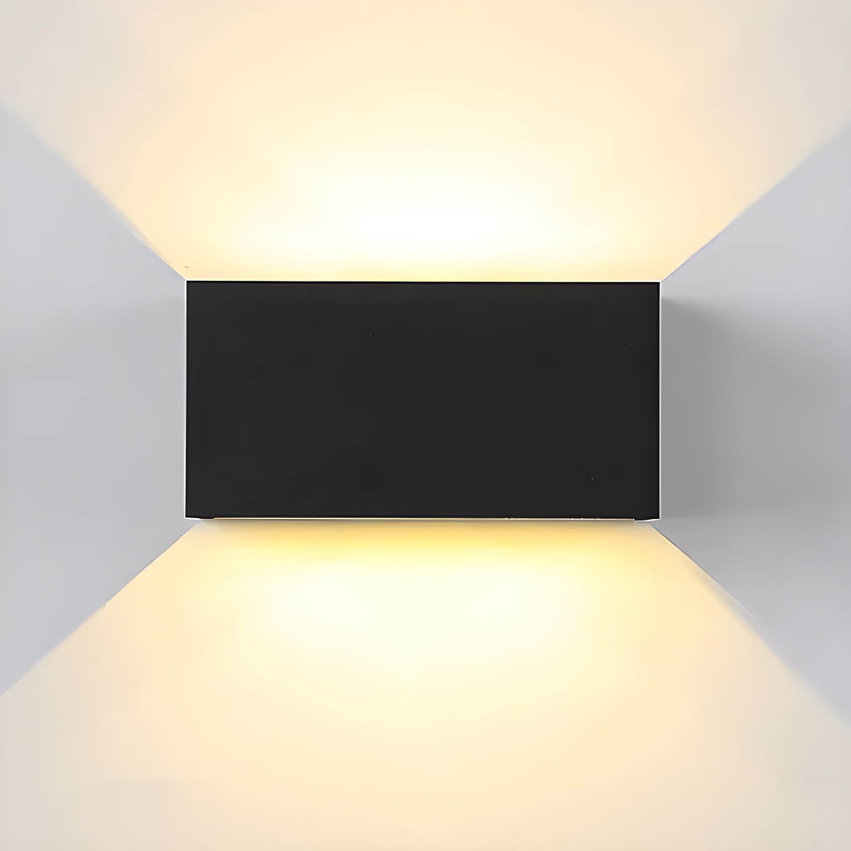 Pemberley Beam Aluminum Outdoor Wall Light — gallery image 12