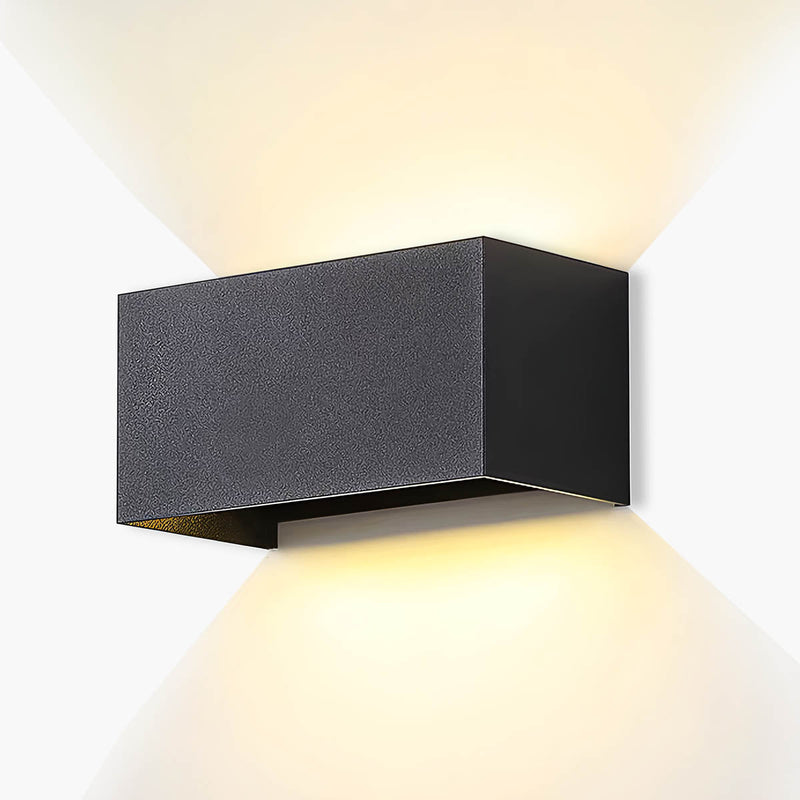 Pemberley Beam Aluminum Outdoor Wall Light — gallery image 1