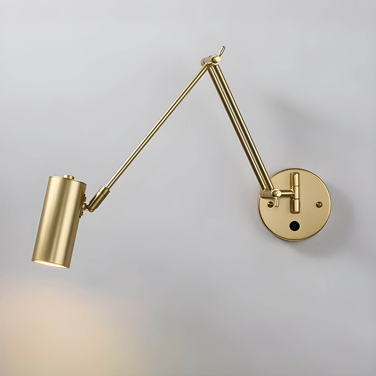 
Wren Branch Aluminium-Wandleuchte — Foto 10