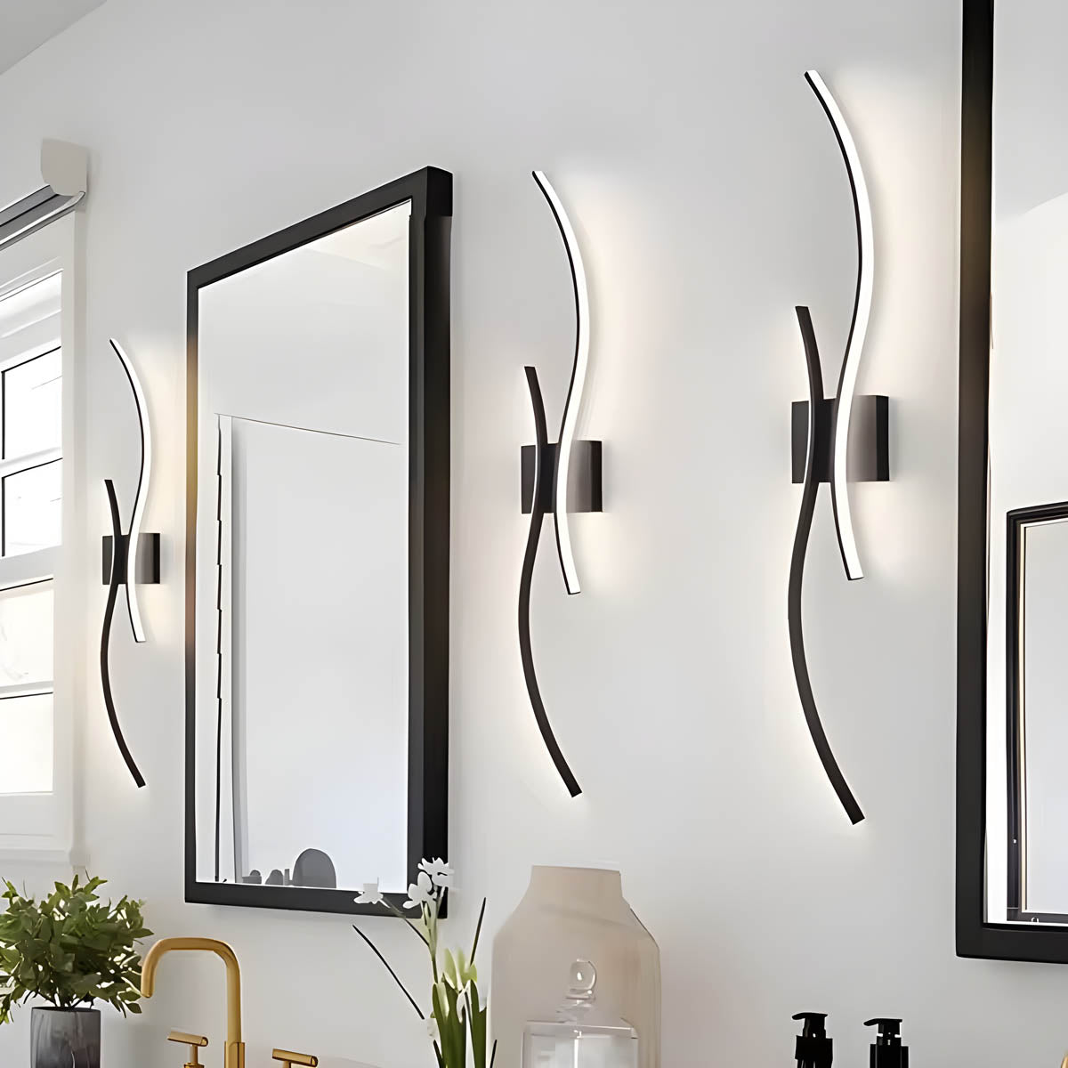 Fenwick Drop Aluminum Wall Sconce — gallery image 17