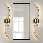 Fenwick Drop Aluminum Wall Sconce — gallery image 13