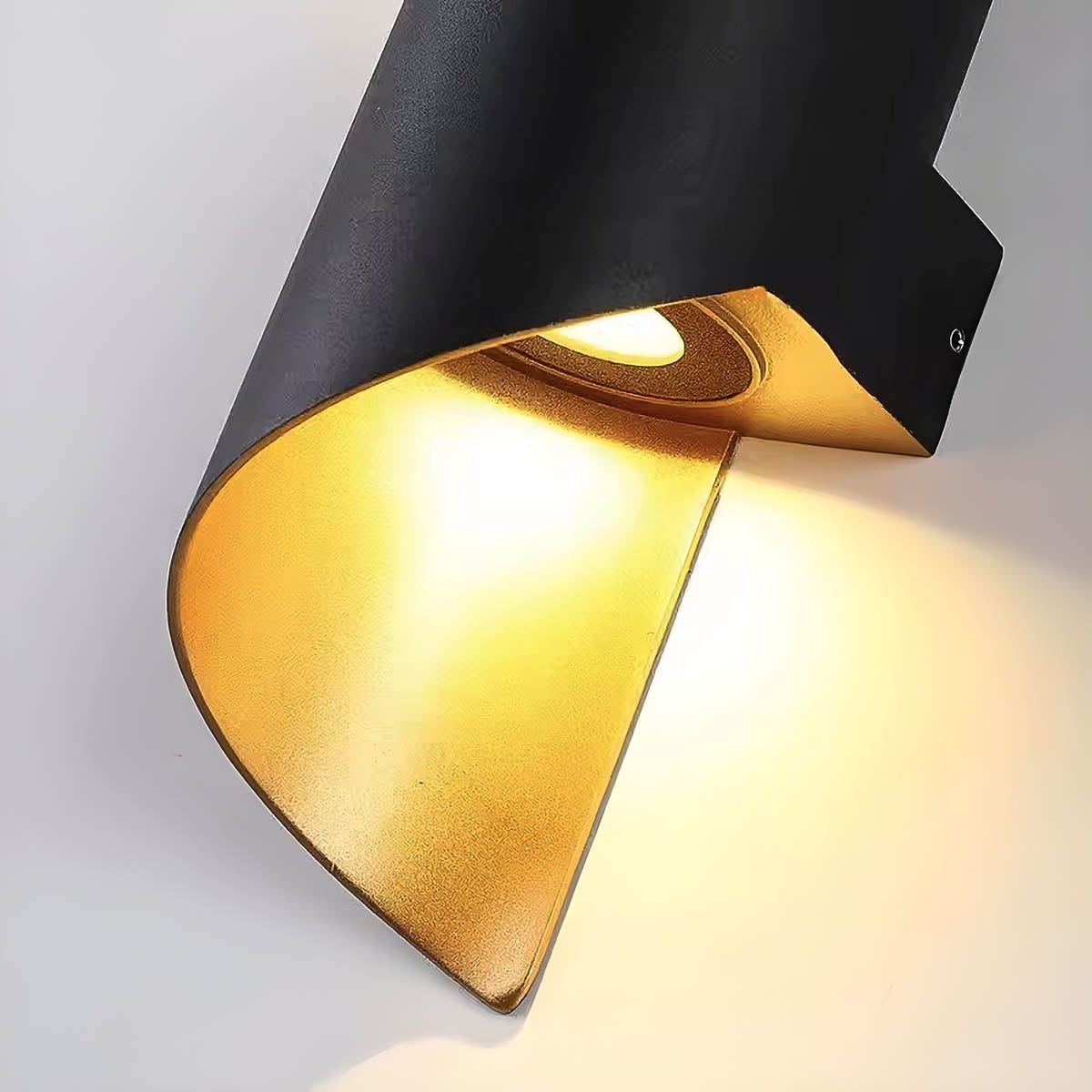 Sequoia Drop Aluminum Outdoor Wall Light — gallery image 13
