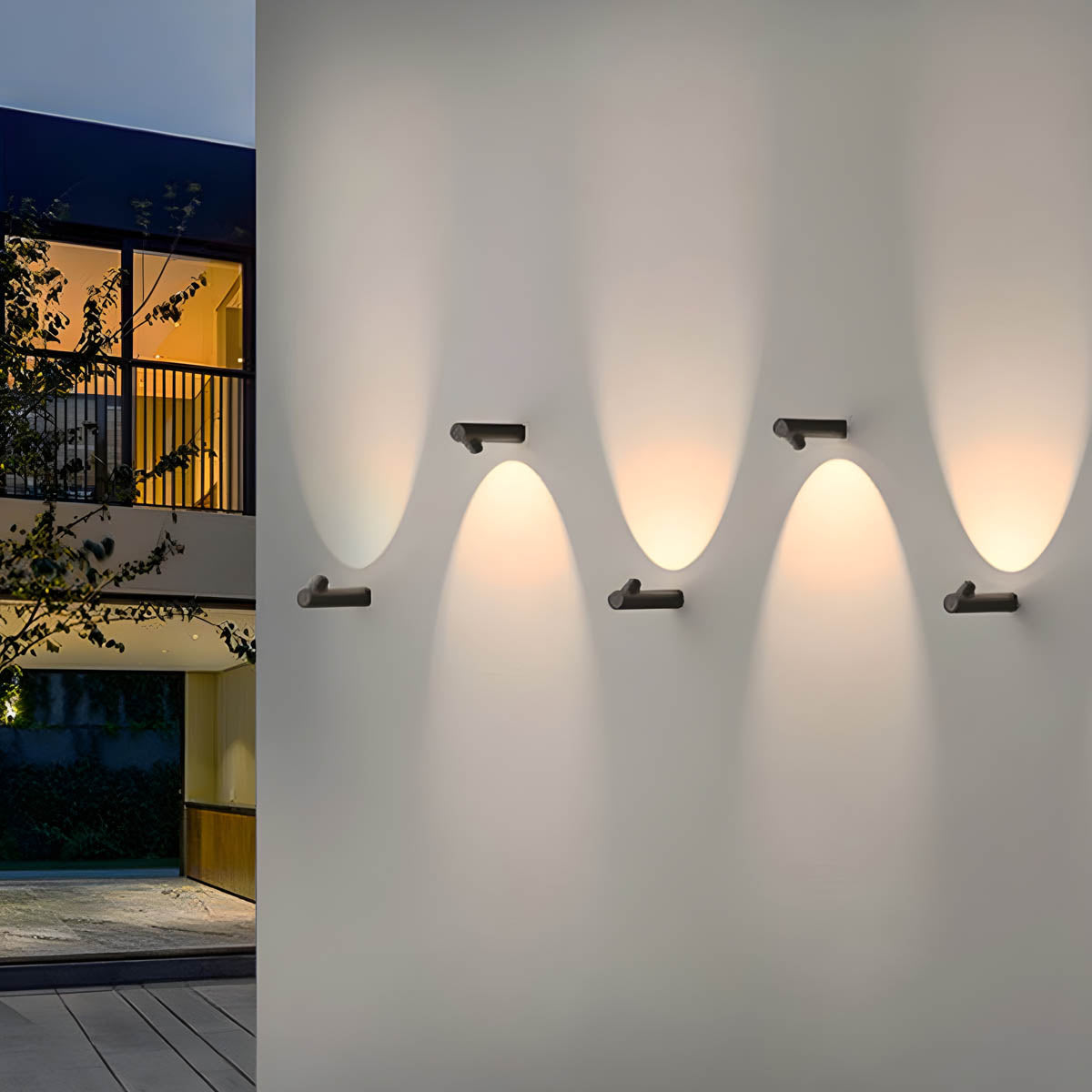 Clover Drop Aluminum Wall Sconce — gallery image 7
