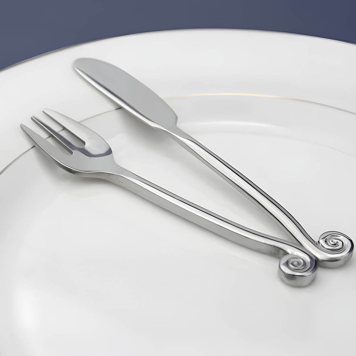Mapledale Drop Stainless Steel Spiral Flatware Set — gallery image 7