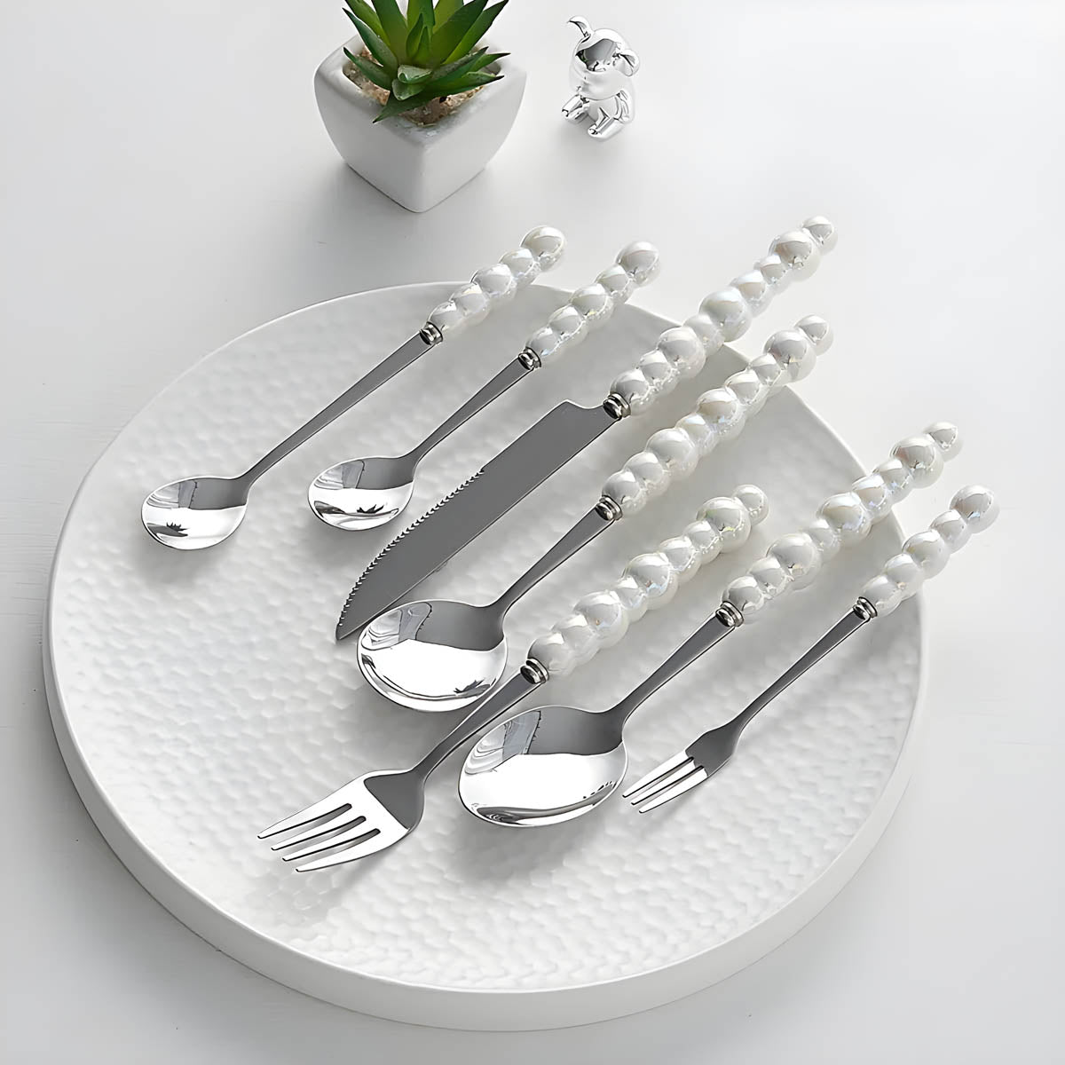 Kestrel Curve Stainless Steel Flatware Set — gallery image 4