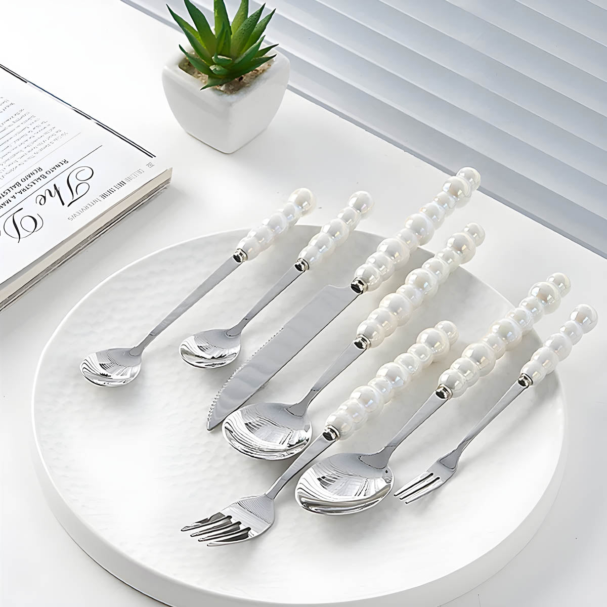 Kestrel Curve Stainless Steel Flatware Set — gallery image 2