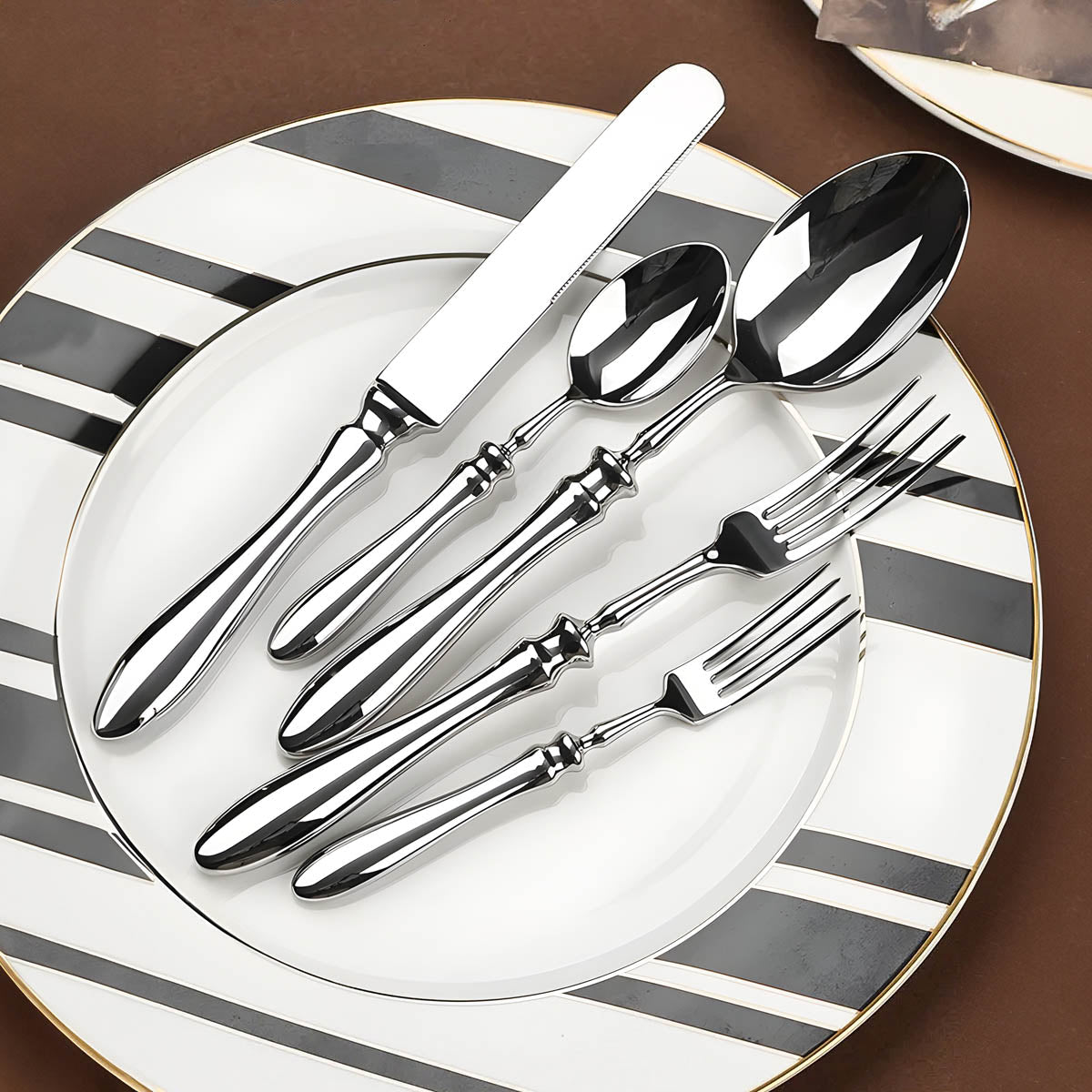 Reed Curve Stainless Steel Flatware Set — gallery image 5