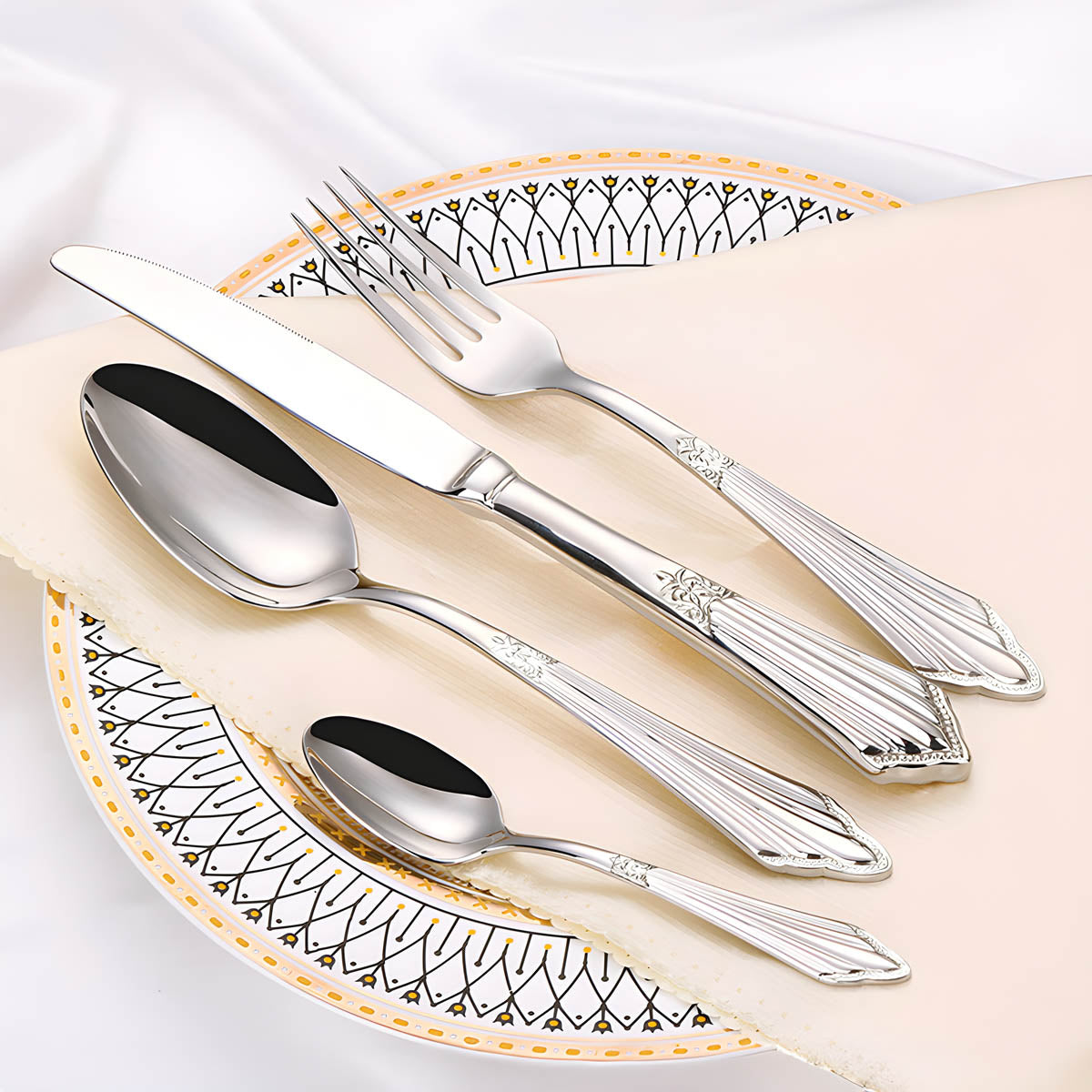 Clover Curve Stainless Steel Flatware Set — gallery image 3