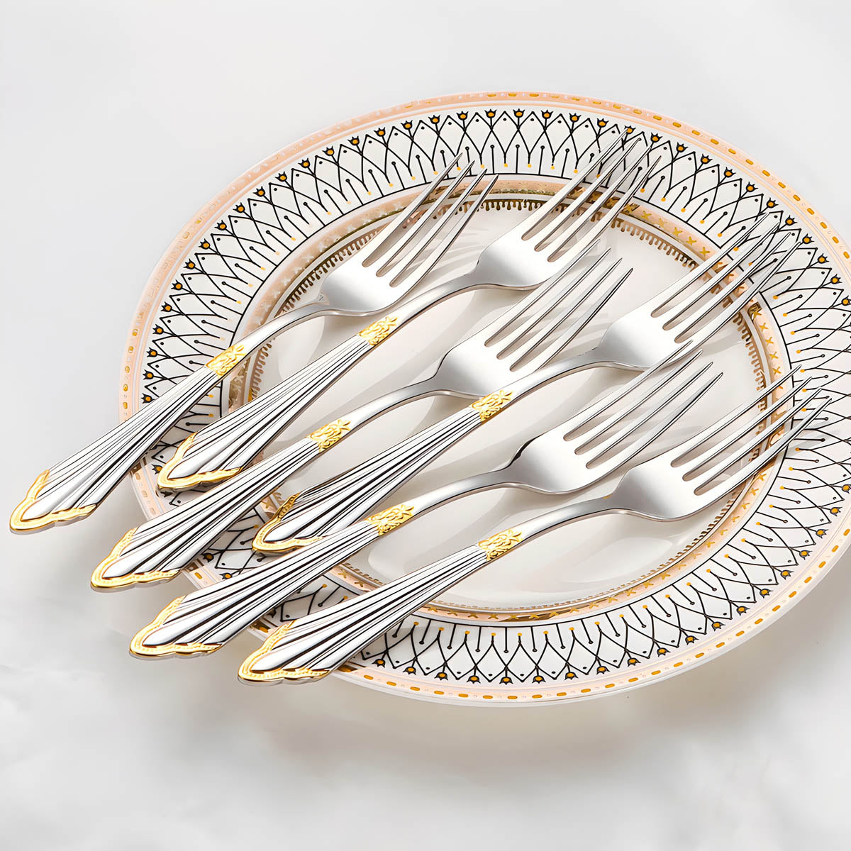 Clover Curve Stainless Steel Flatware Set — gallery image 6