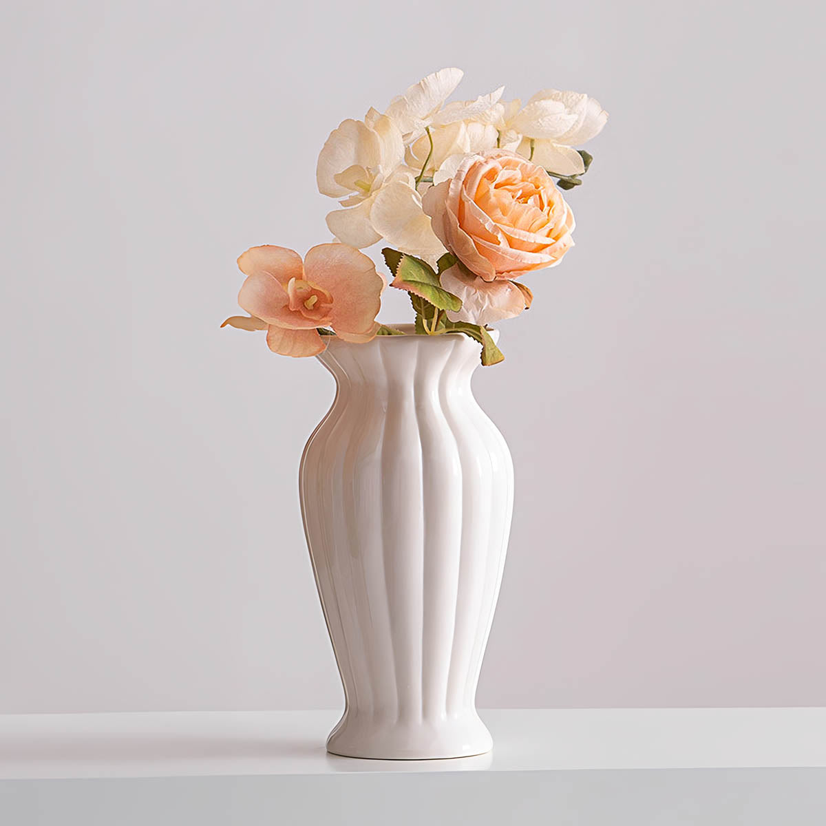 
Sequoia Axis Ceramic Fluted Vase — photo 5