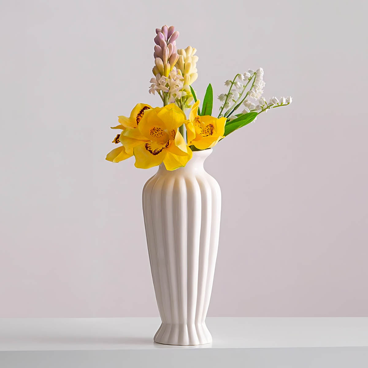 
Sequoia Axis Ceramic Fluted Vase — photo 6