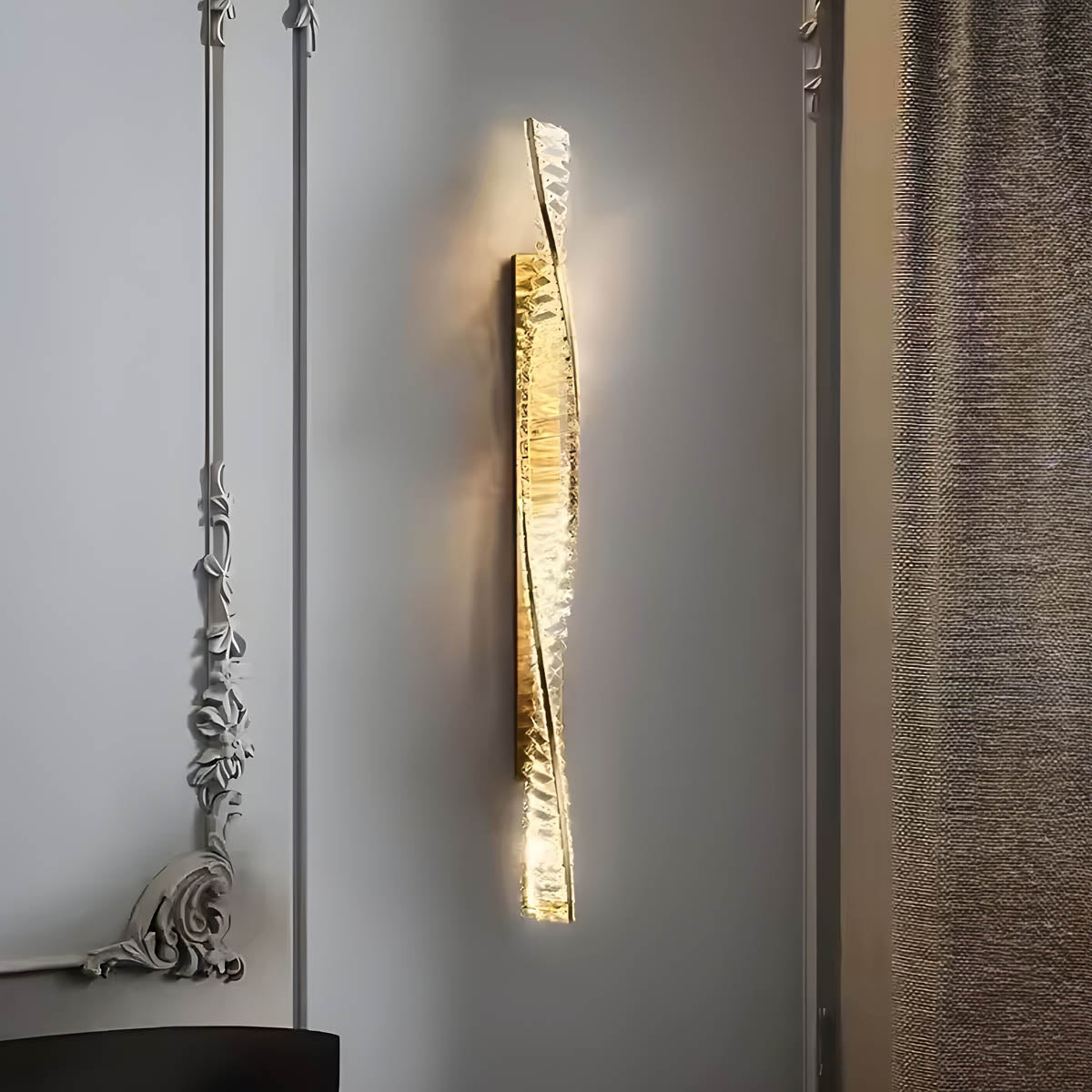 Fielding Axis Crystal Linear Chandelier — gallery image 8