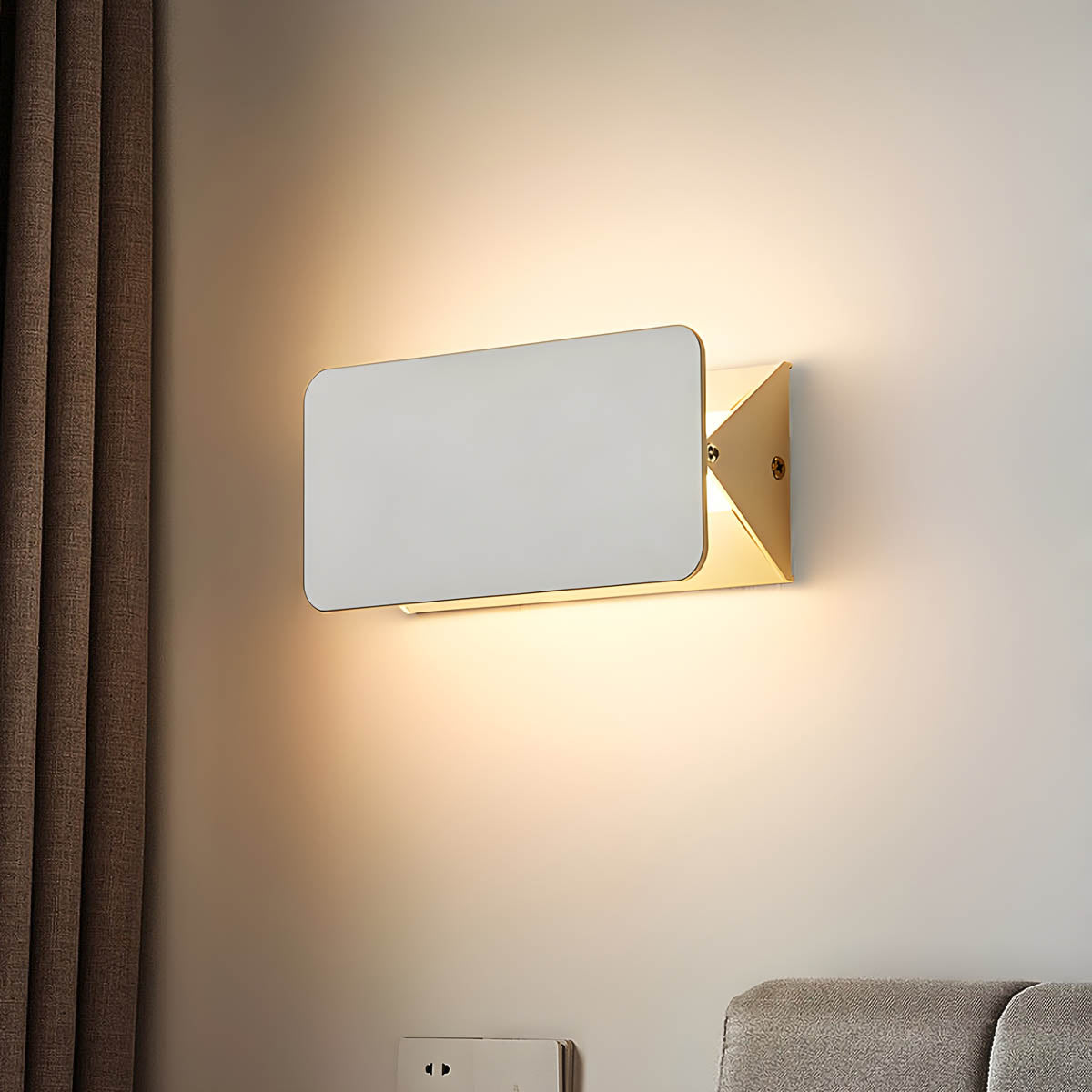 Kingsley Loop Aluminum Wall Sconce — gallery image 11