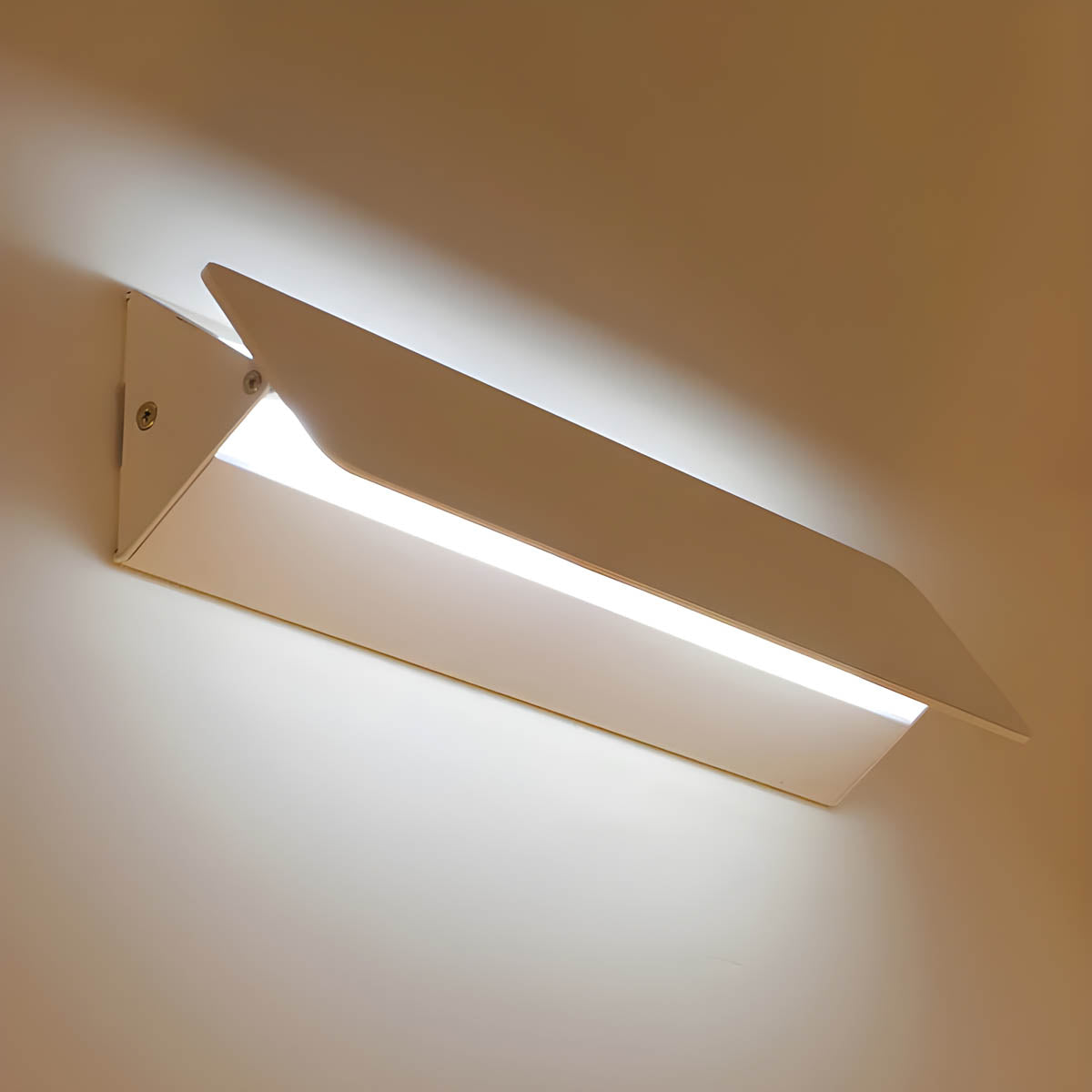 Kingsley Loop Aluminum Wall Sconce — gallery image 9
