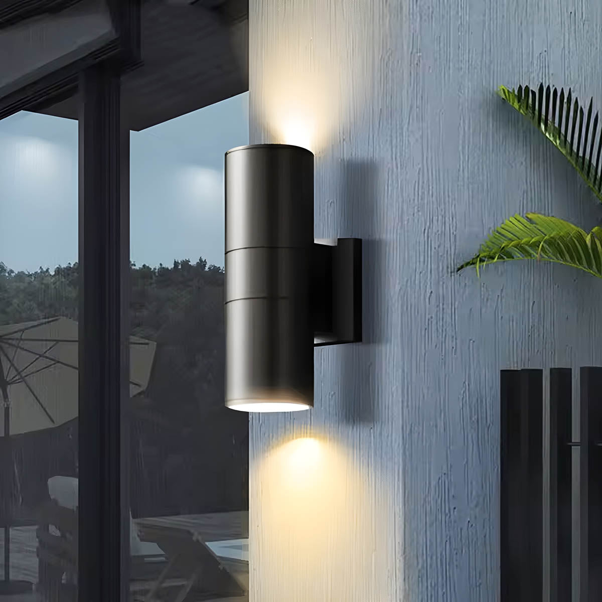 Fielding Loop Glass Wall Sconce — gallery image 2