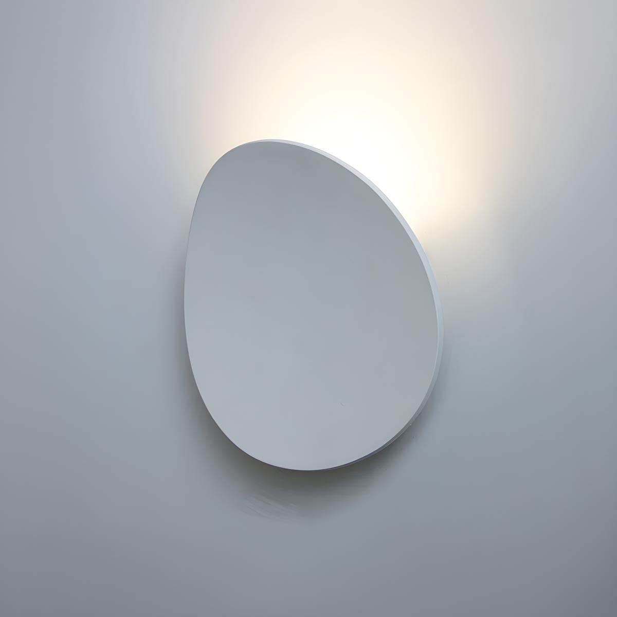 Bracken Halo Pebble Aluminum Wall Sconce — gallery image 10