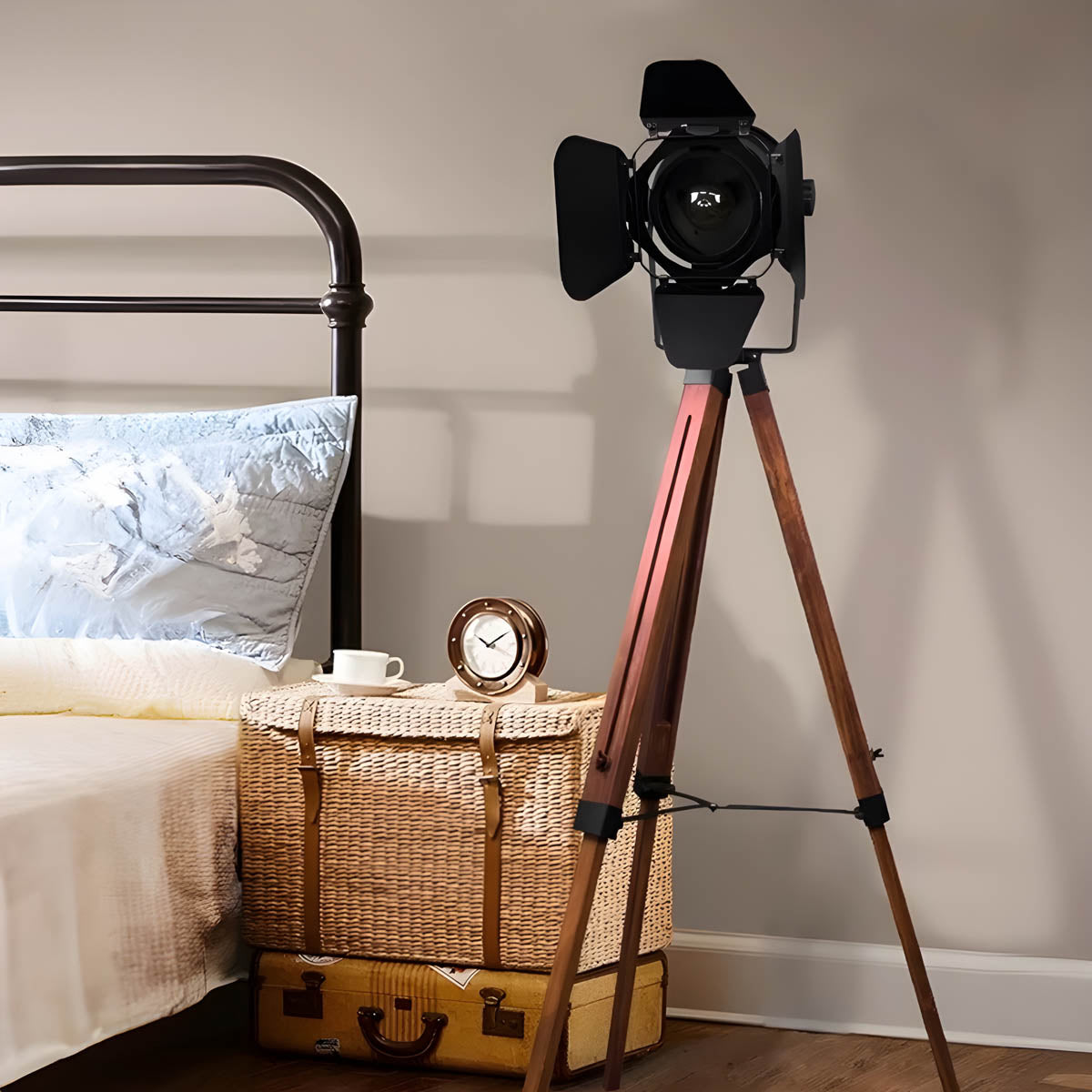 Silverwood Loop Wood Floor Lamp — gallery image 6
