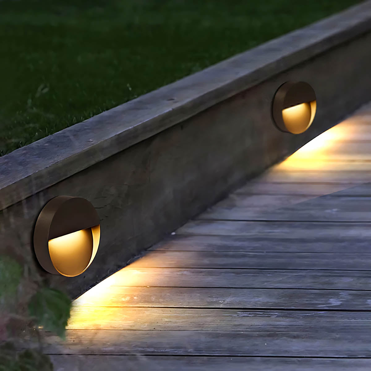 Fenwick Frame Glass Outdoor Wall Light — gallery image 4