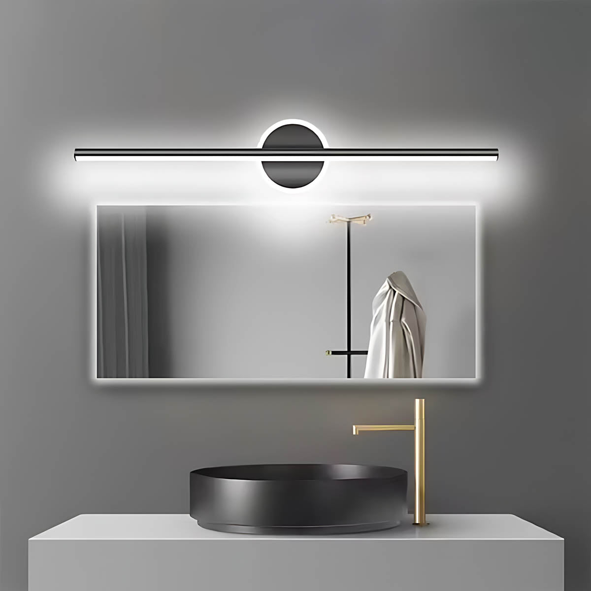 Eversley Frame Aluminum Linear Wall Sconce — gallery image 13