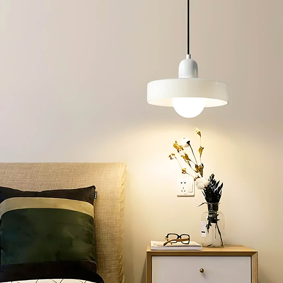 Oakley Span Glass Globe Pendant Light — gallery image 11