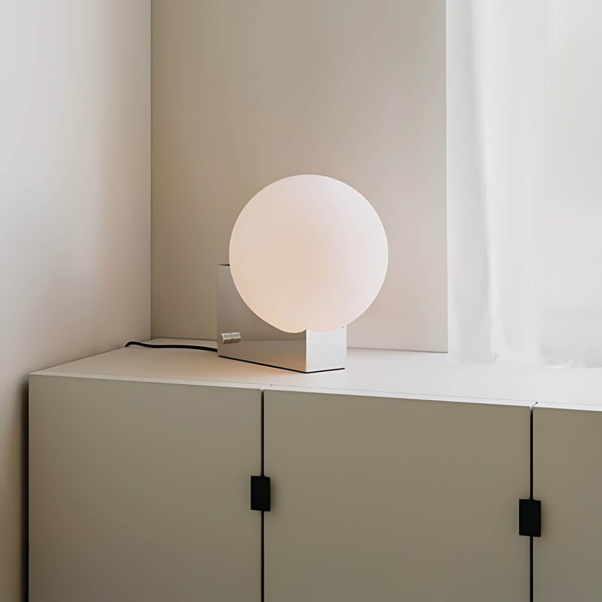 Elmwood Span Glass Table Lamp — gallery image 9