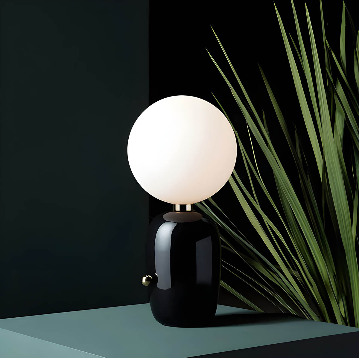 Bayberry Cove Glass Table Lamp — gallery image 3